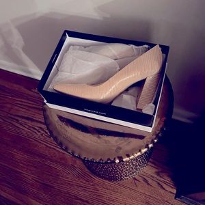 Nine West Astori 9x9 Block Heel New in Box